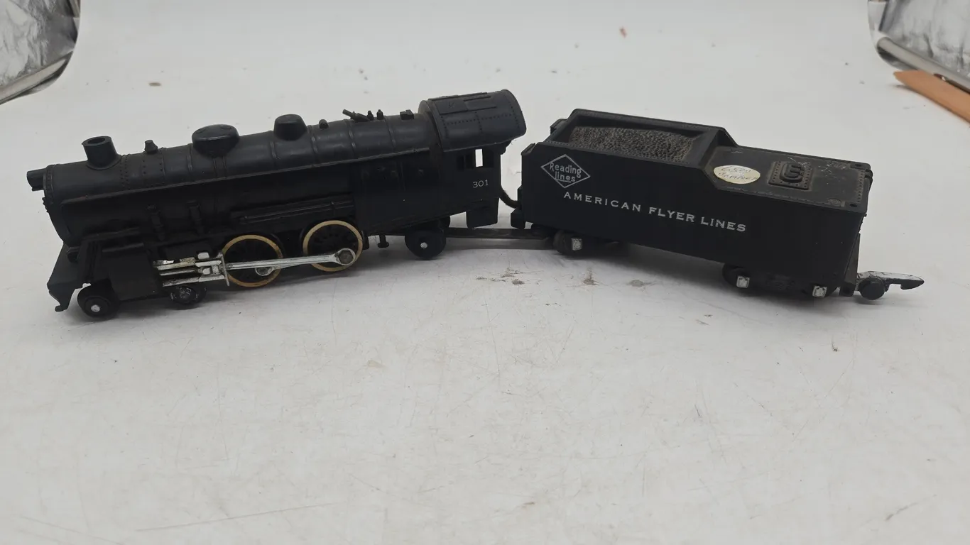 Vintage american flyer, number 301 steam locomotive and tinder