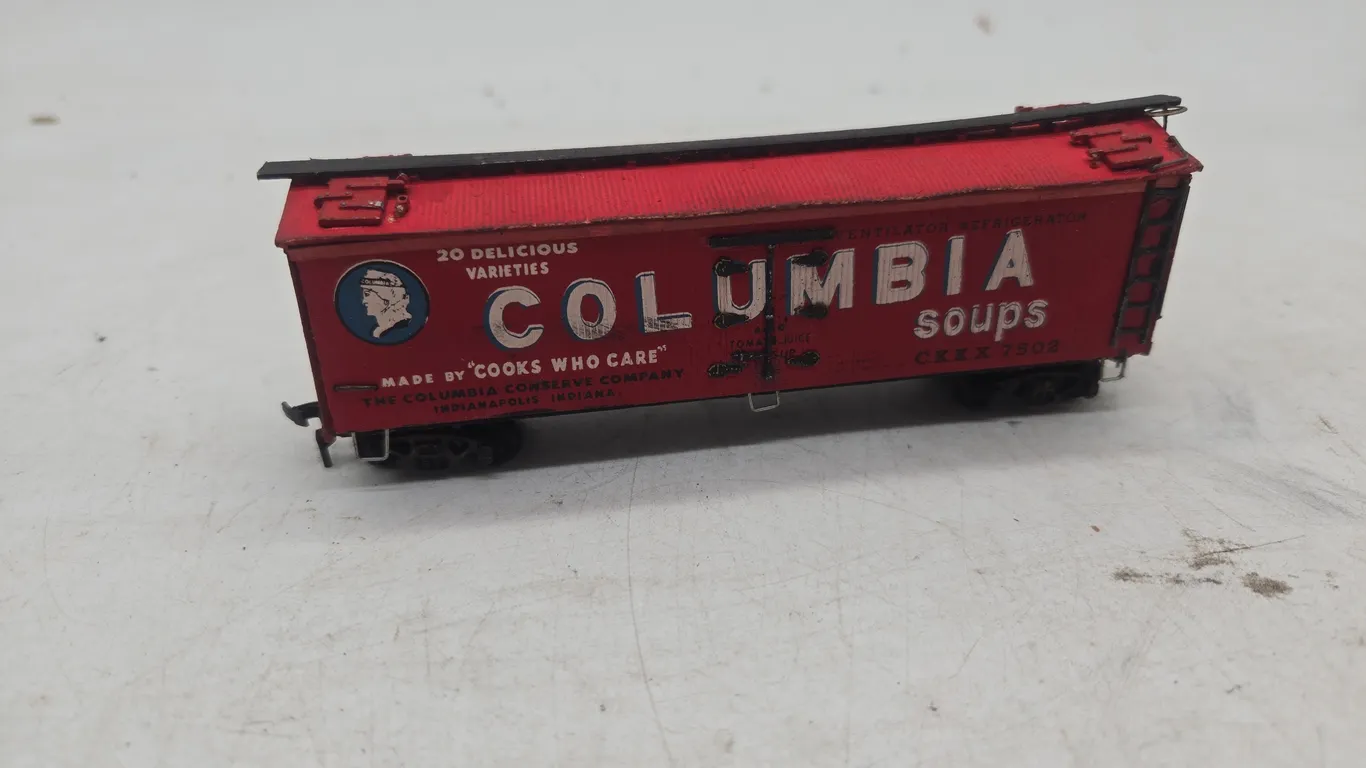 Vintage colombia soups, h o scale box car