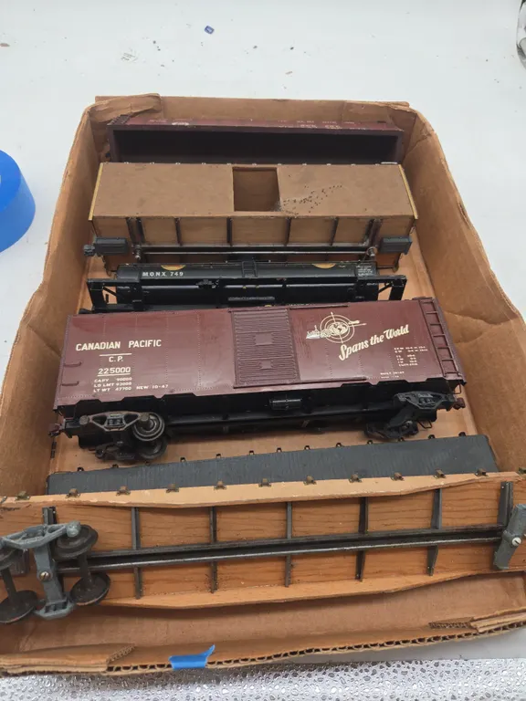 The sordid standard box cars