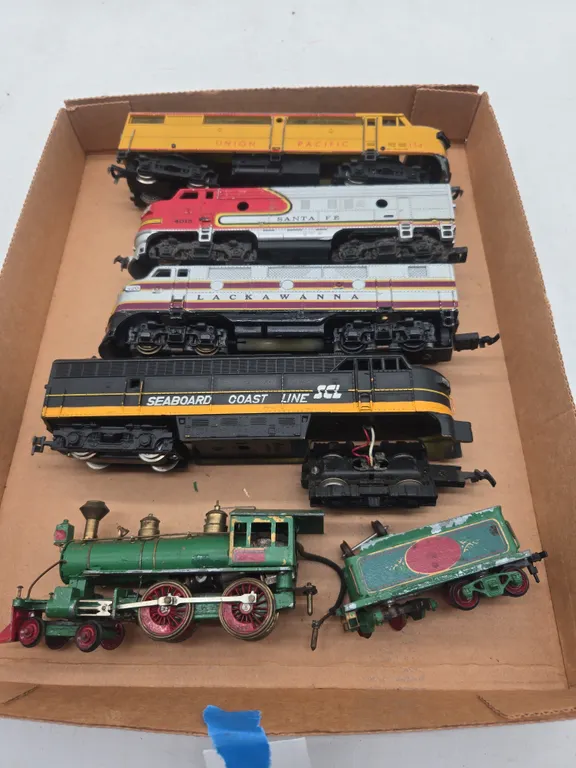 Assorted h o scale locomotives