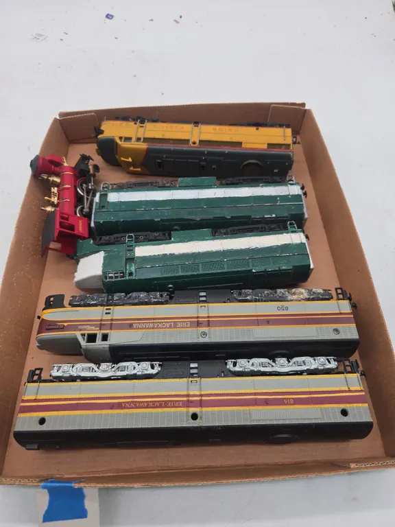 Assorted h o scale locomotives