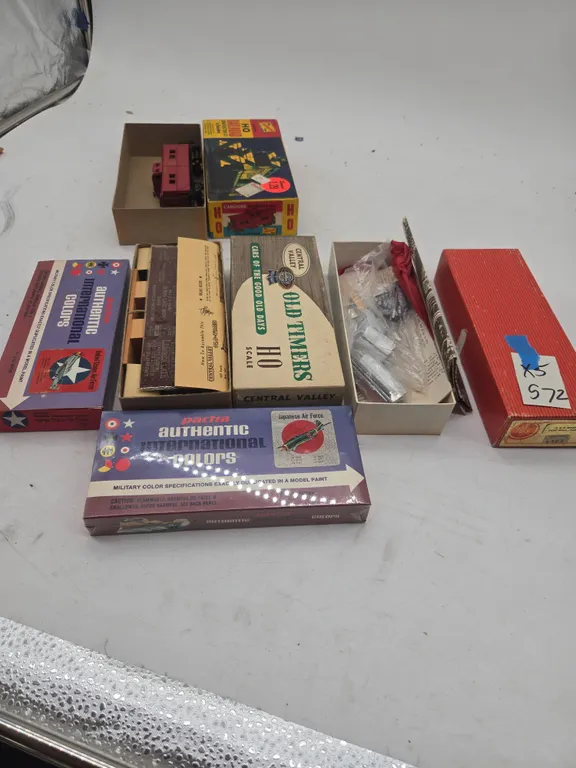 Assorted vintage h o scale, train cars, new inboxes