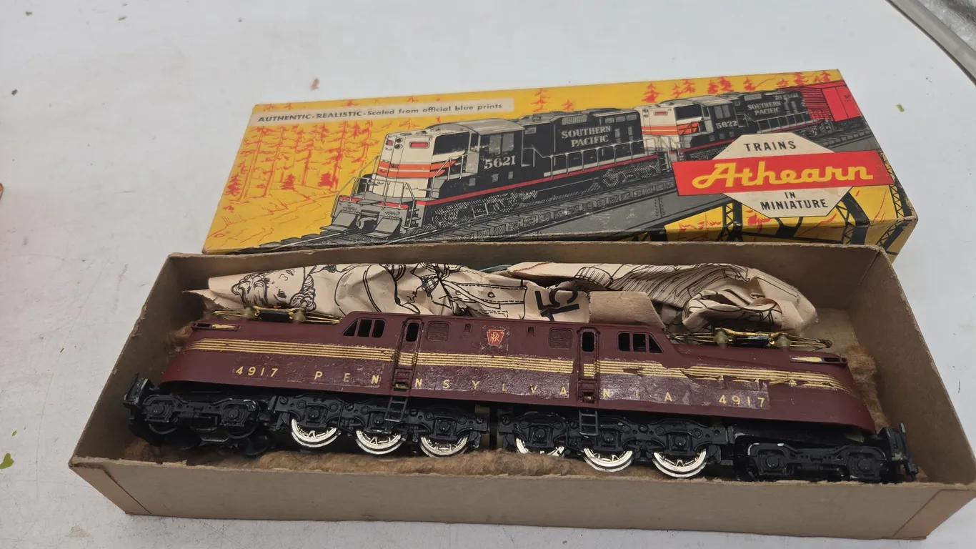 Vintage penn lines h* scale Pennsylvania. Number 4917 locomotive