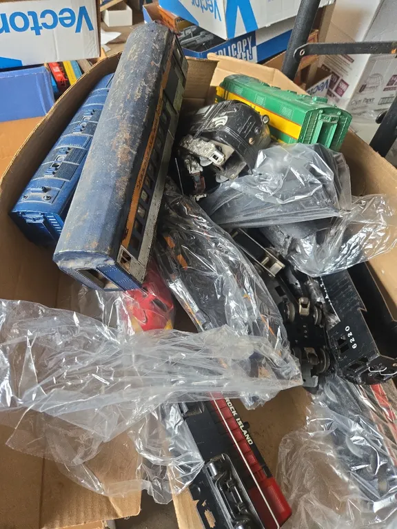 Assorted vintage locomotives pieces and parts