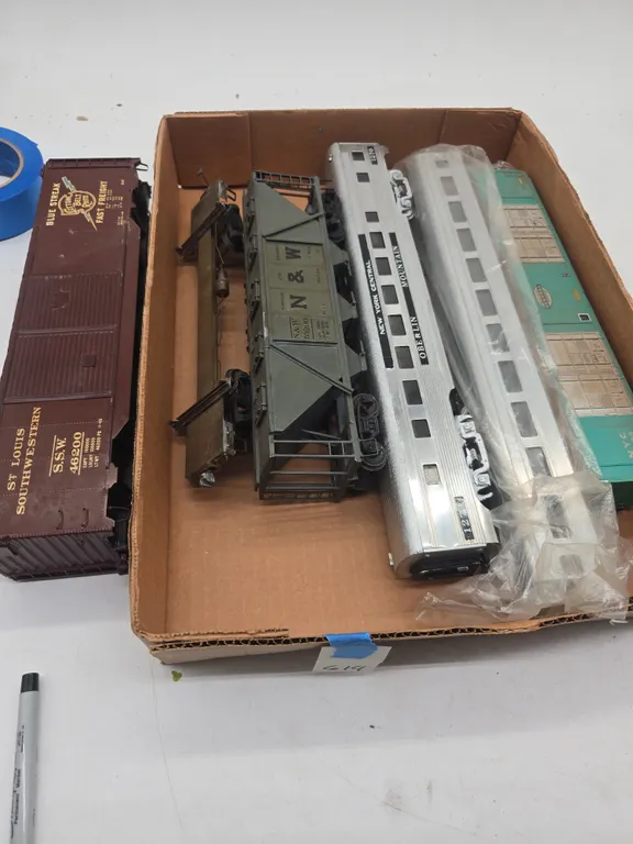Assorted vintage standard scale train cars