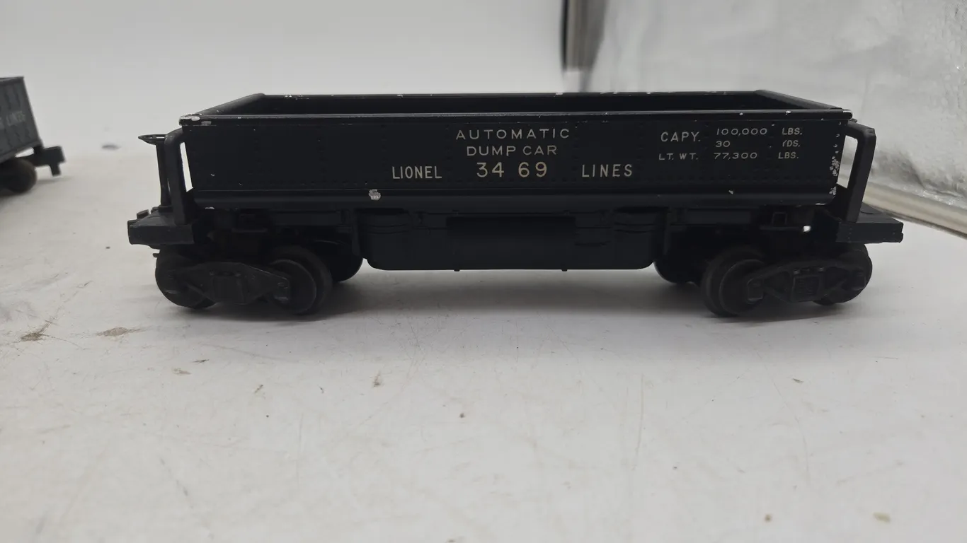 Vintage lionel number 3469 automatic dump car