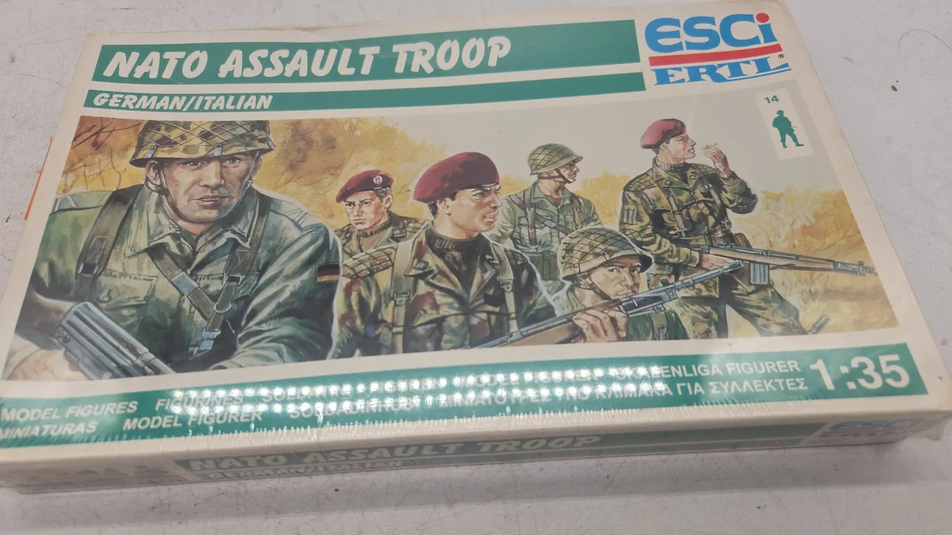 The vintage e r t l brand nato assault, troop models, new inbox
