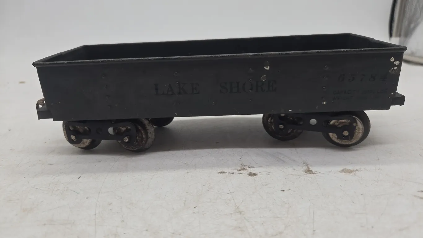 Vintage lionel number 112 lakeshore gongola car believed to be pre war