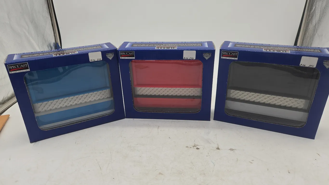 Vintage diecast billboard kits, new inboxes