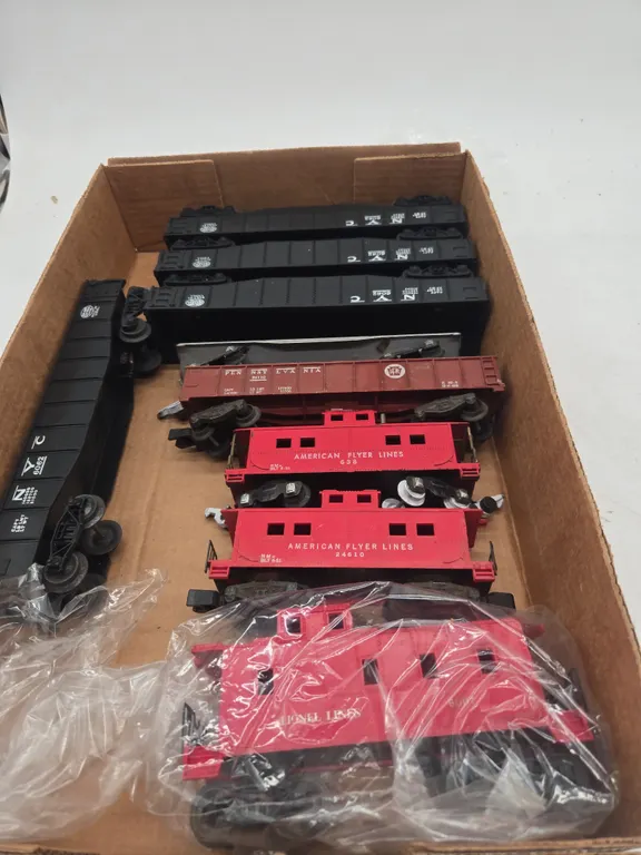 Sordid vintage standard size train cars