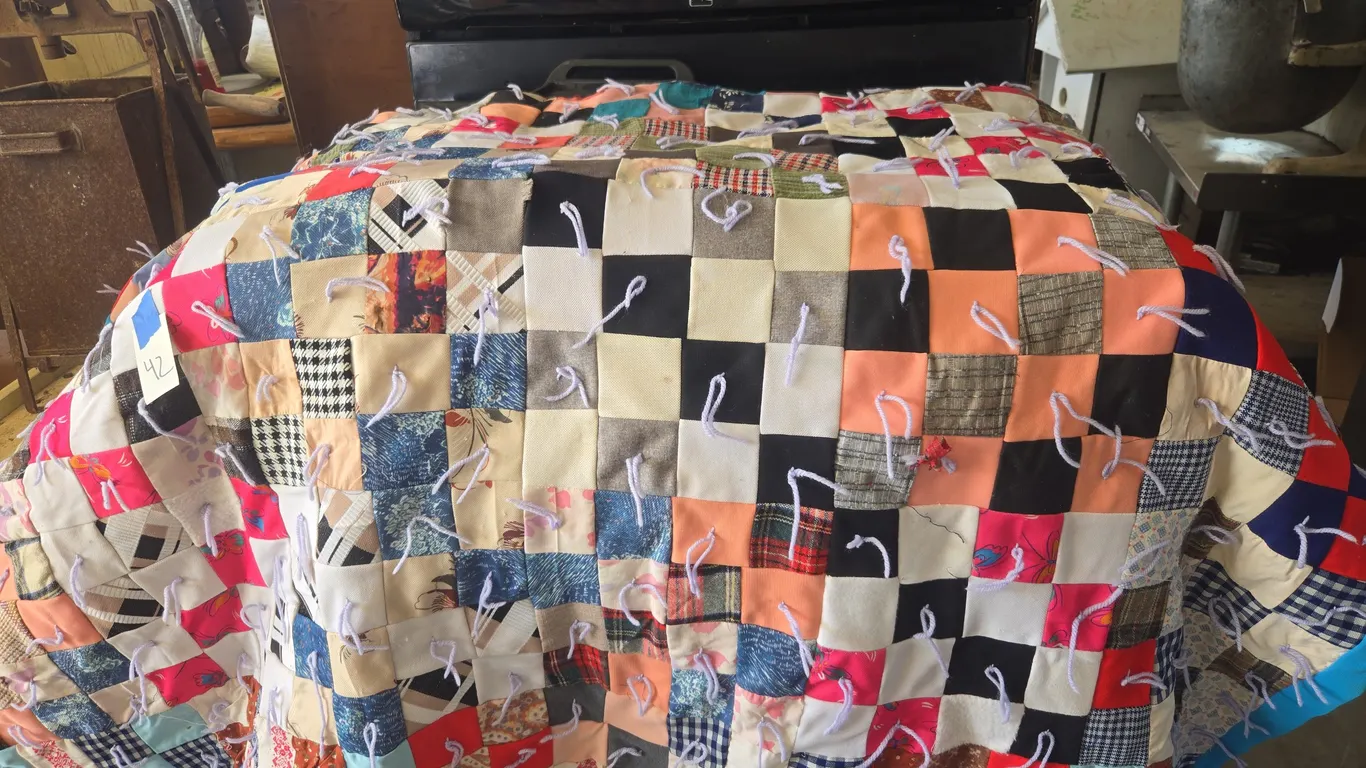 Vintage twin size tie knotted quilt