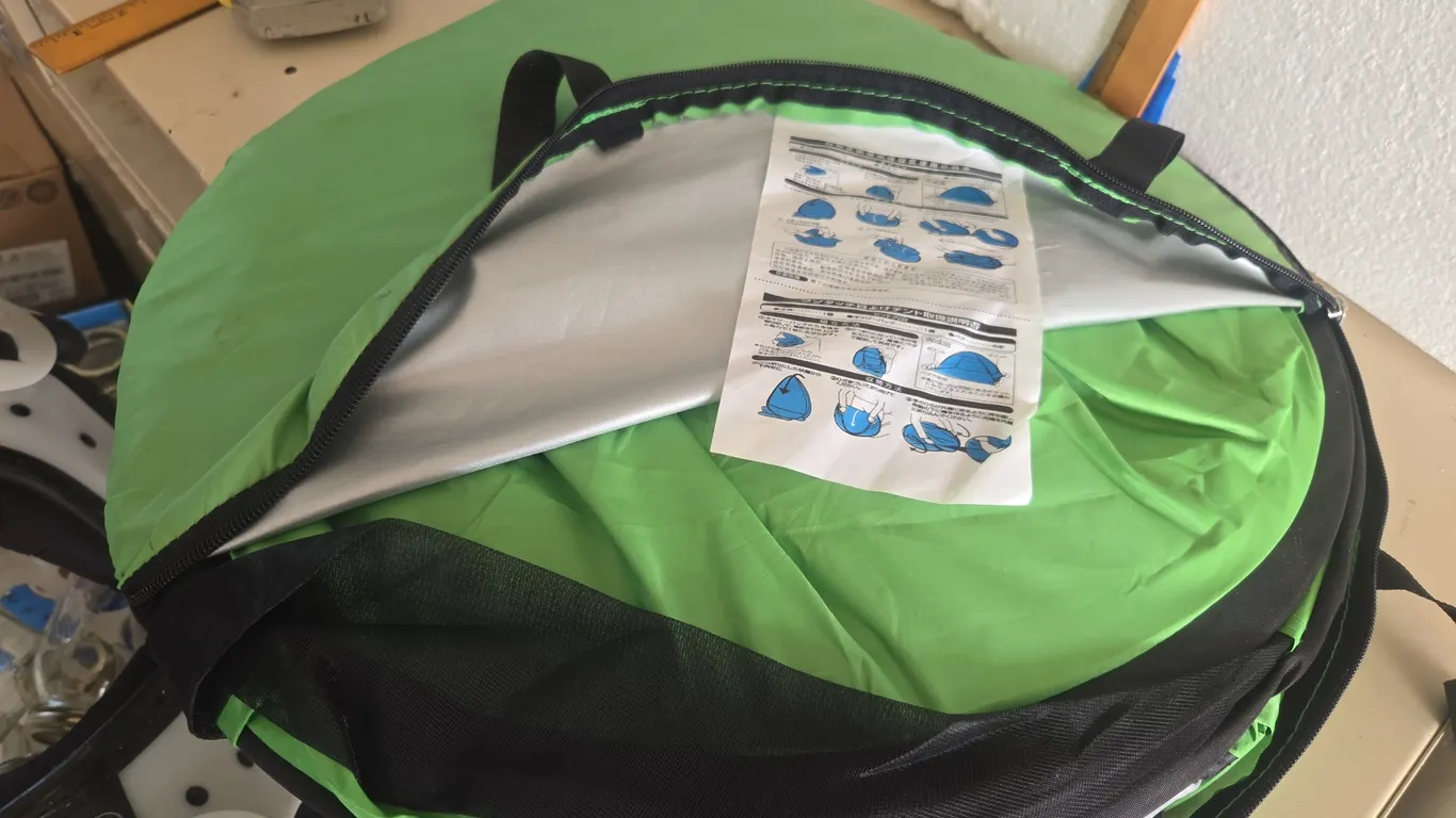 Child size popup tent