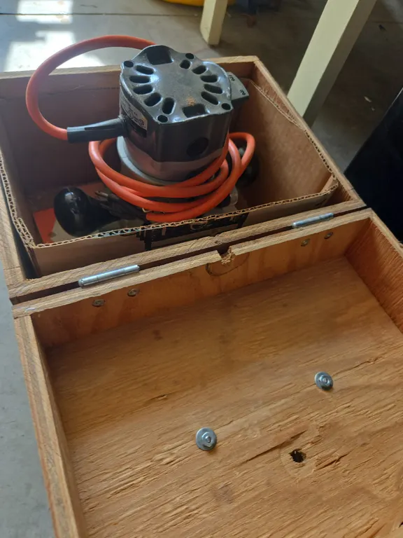 Black and decker router