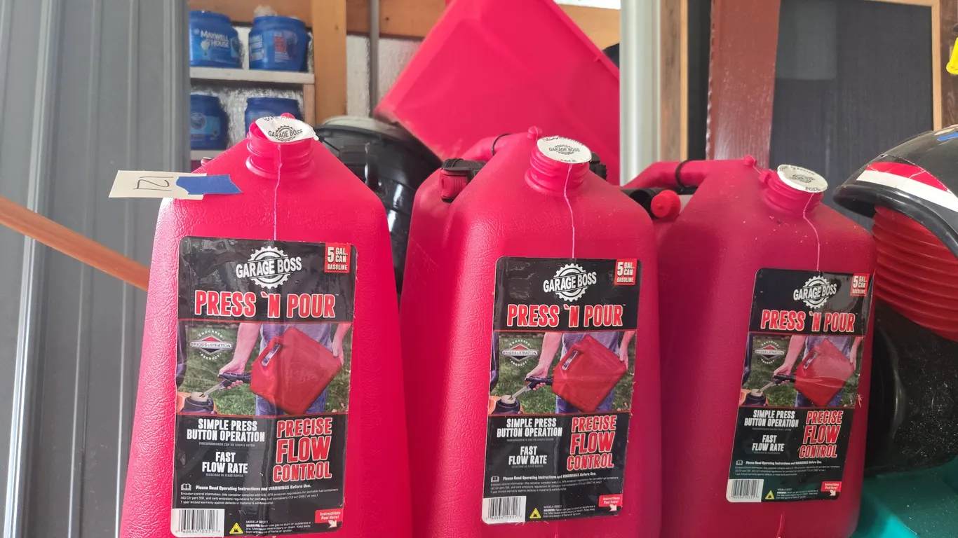 3 new in package garage boss brand 5 gal gas cans