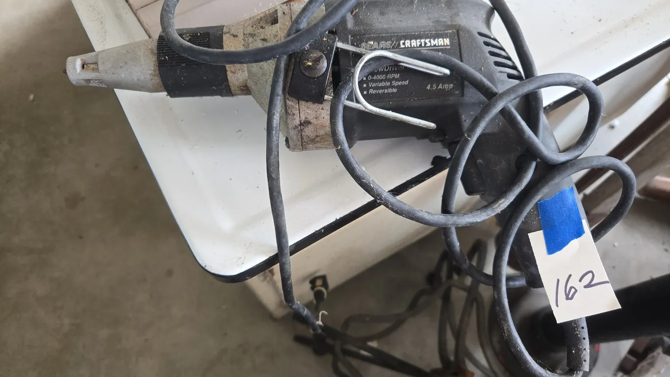 Craftsmen electric drywall screwdriver WORKS