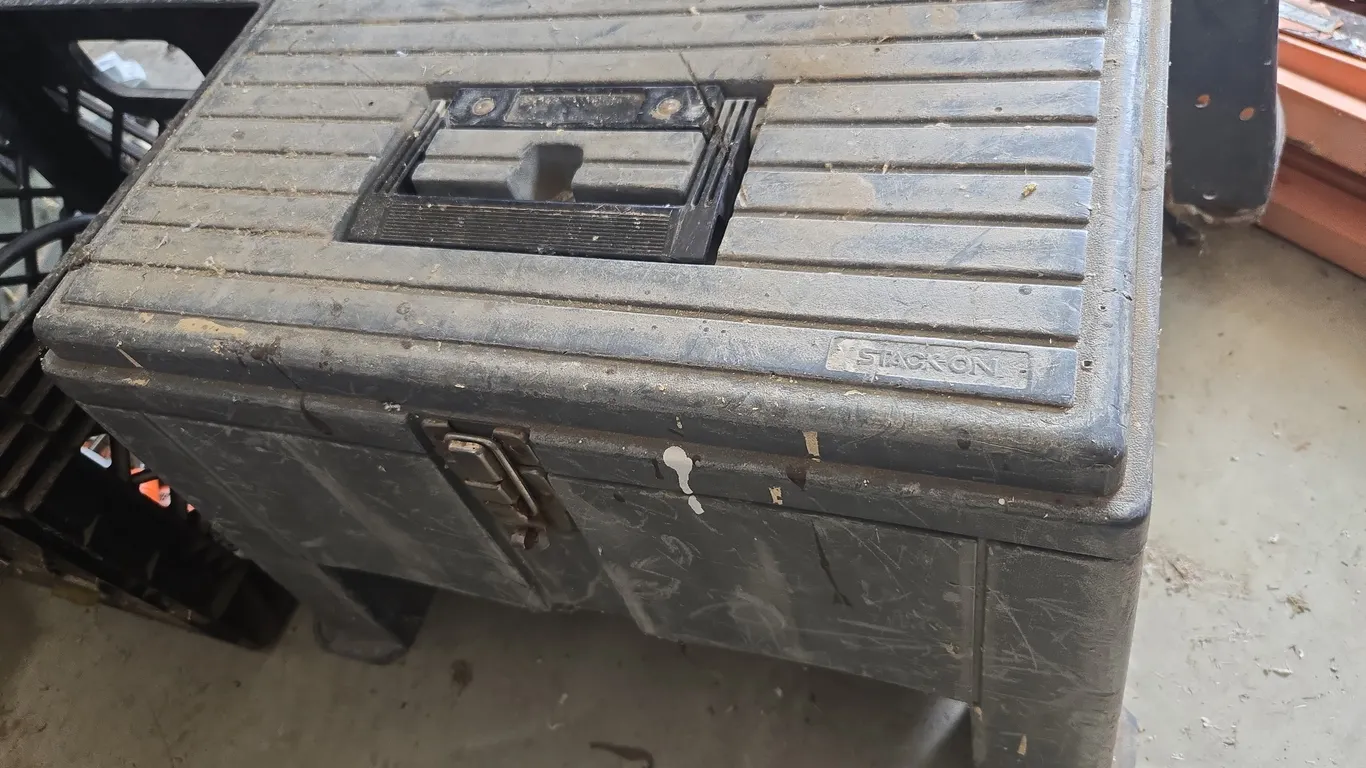 Stackon stepstool toolbox