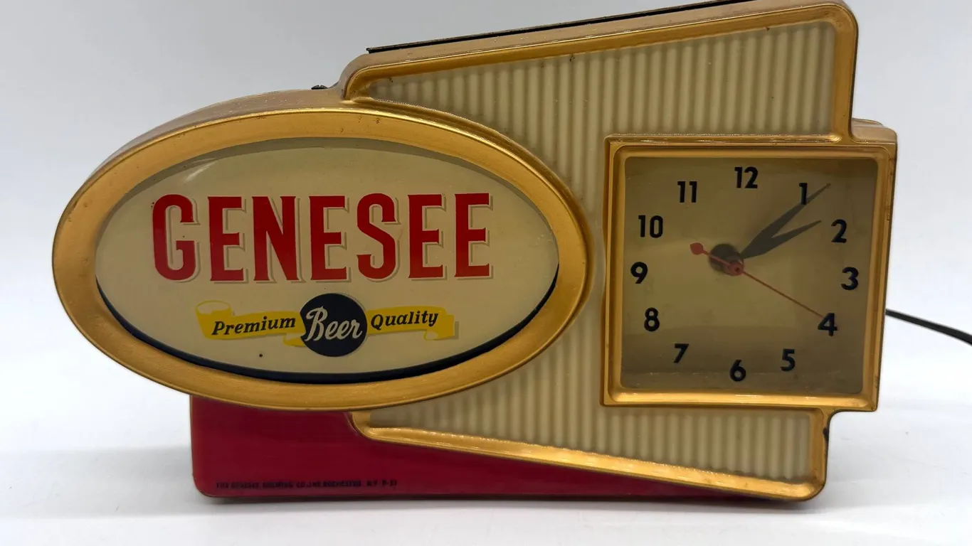 Genesee Beer Electric Light Clock