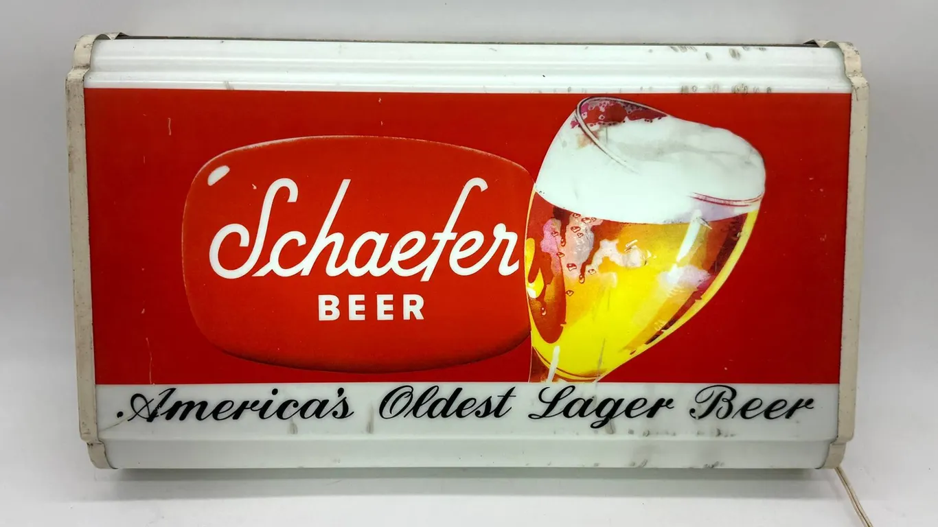 Schaefer Beer Lighted Sign Display