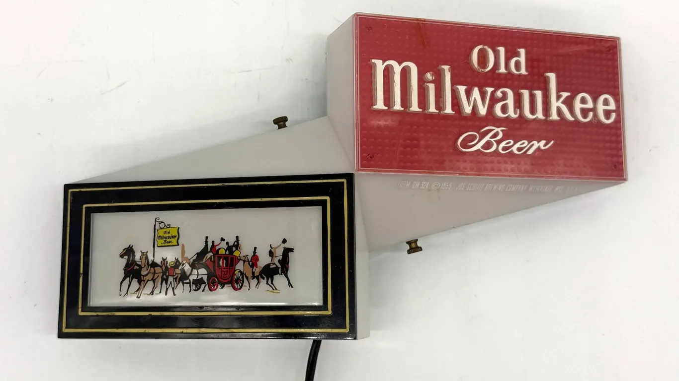 Old Milwaukee Beer Lighted Sign