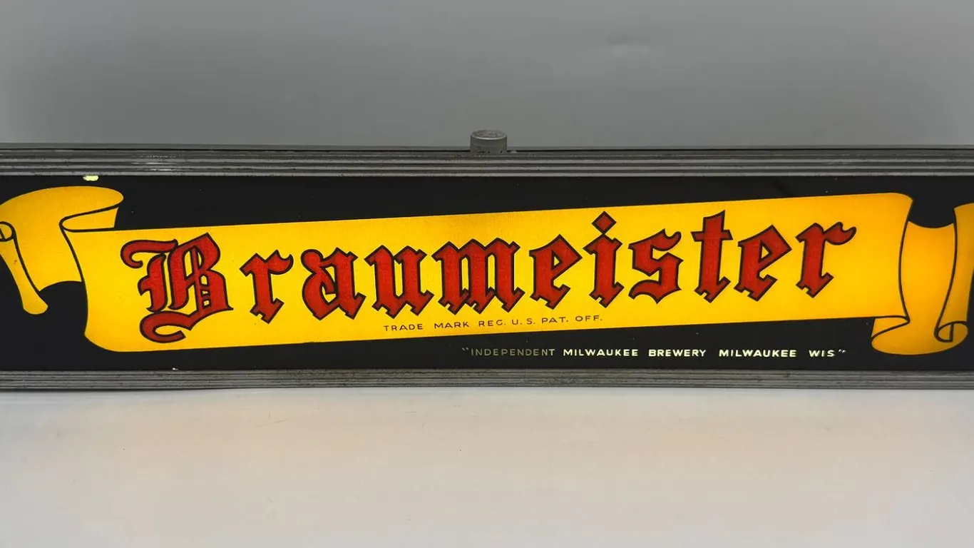Braumeister Beer Lighted Sign