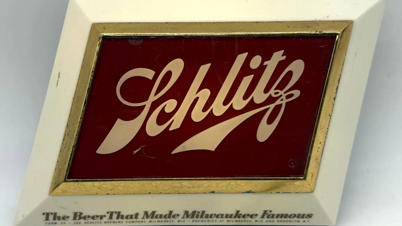 Schlitz Beer Lighted Sign