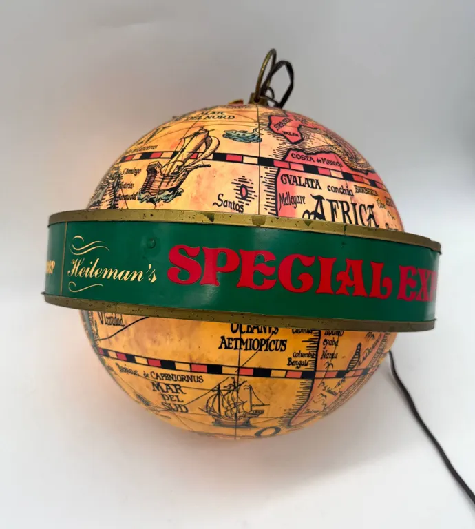 Heileman's Special Export Beer Globe Light