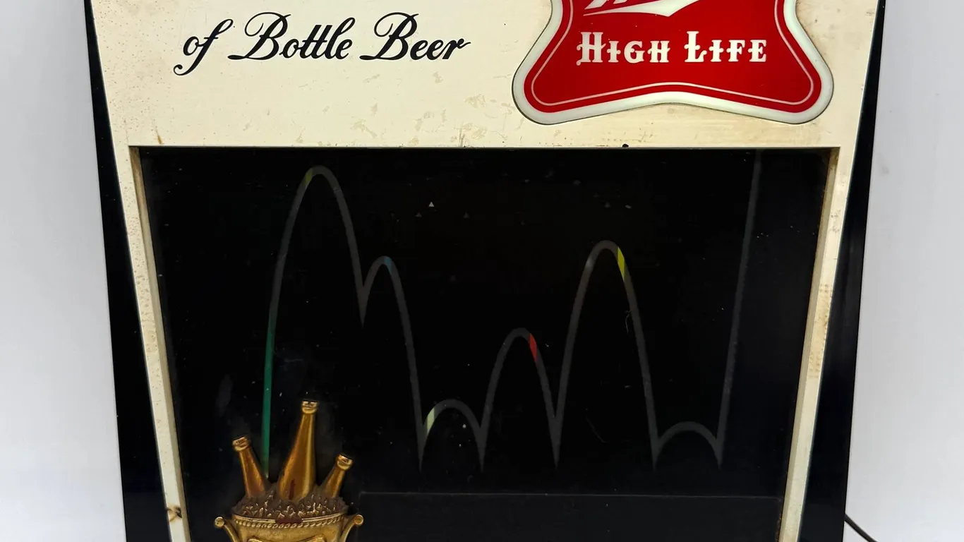 Miller High Life Beer Motion Light Sign
