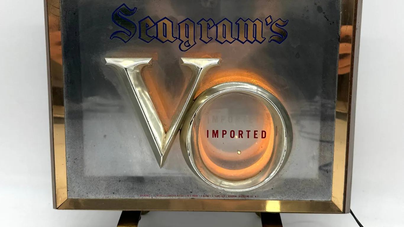 Seagram's VO Bar Lighted Sign