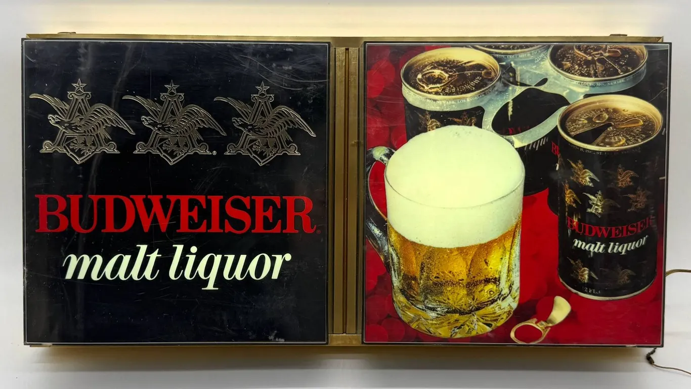 Budweiser Lighted Malt Liquor Wall Sign