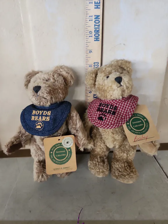 2 Boyds Bears Quincy B. Bibbly & Bosley