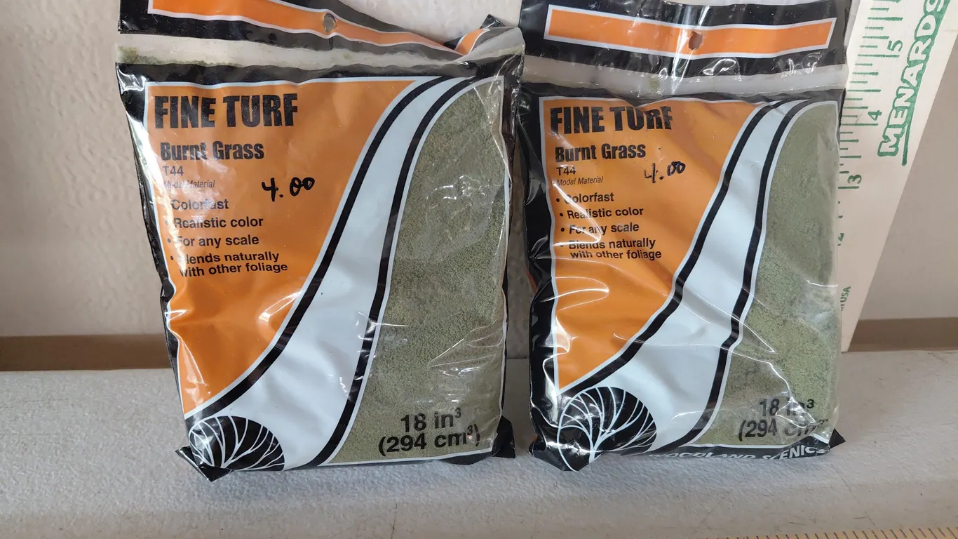 2 Packs Fine Turf Burnt Grass