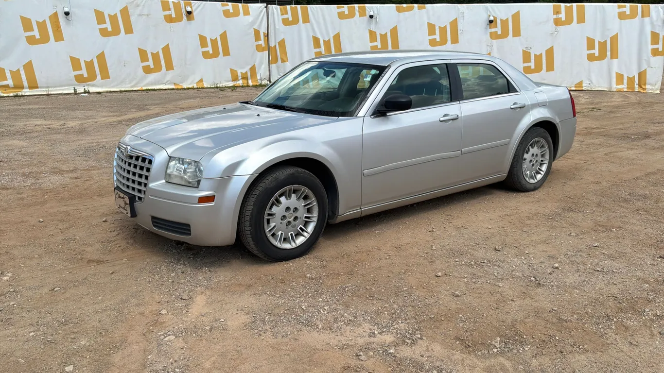 2005 CHRYSLER 300 VIN: 2C3JA43RX5H594199 RWD