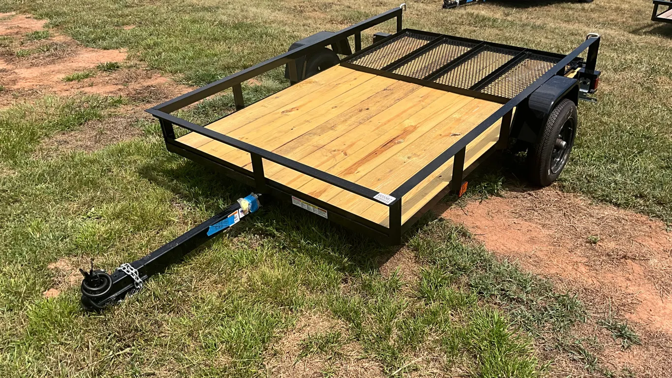 UNUSED 2027 TRIPLE CROWN TRAILERS, INC LD5X8S10O UTILITY TRAILER 5'X8' VIN: 1XNBU0815V2051975