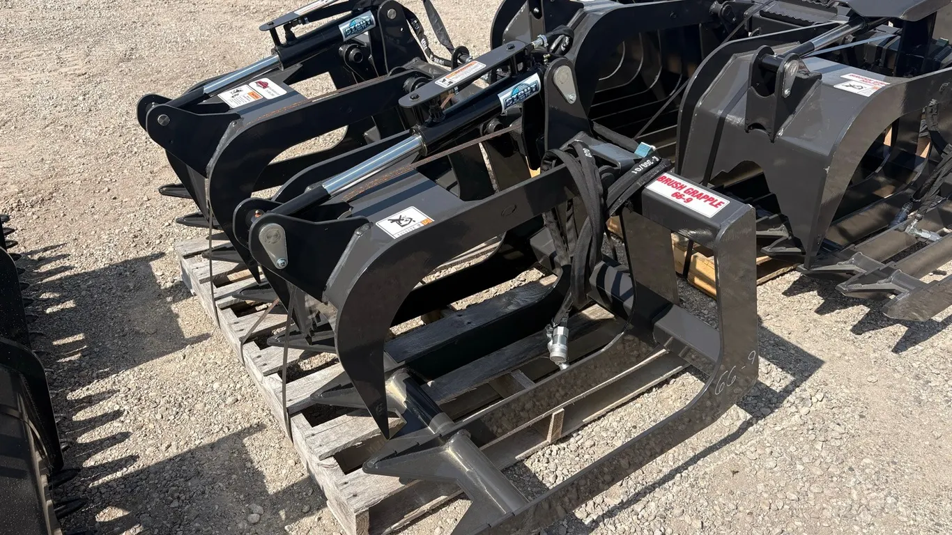 New 2026 Stout 66-9 66" HD commercial grade brush grapple w/ skid steer quick attach-Sales Tax