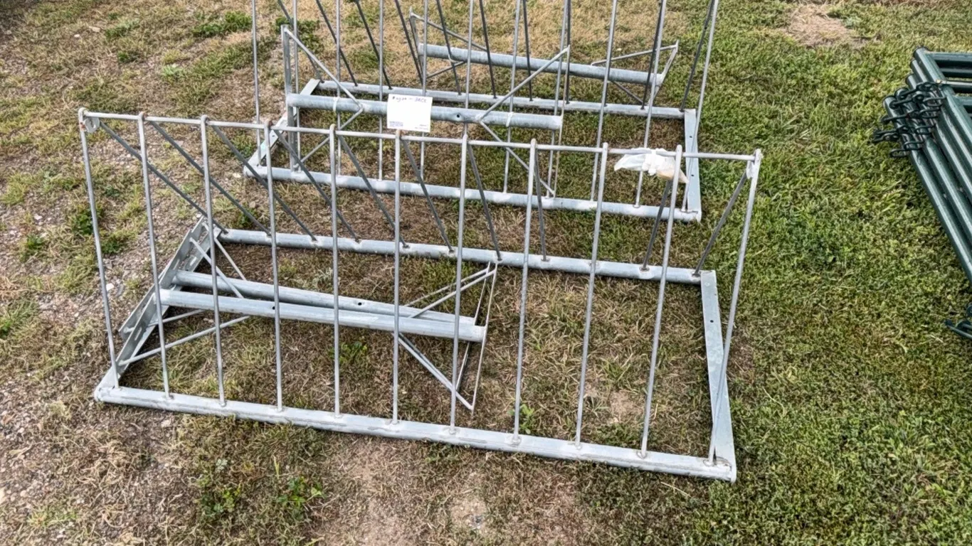 PR) New Behlen stockman hay racks-Sales Tax
