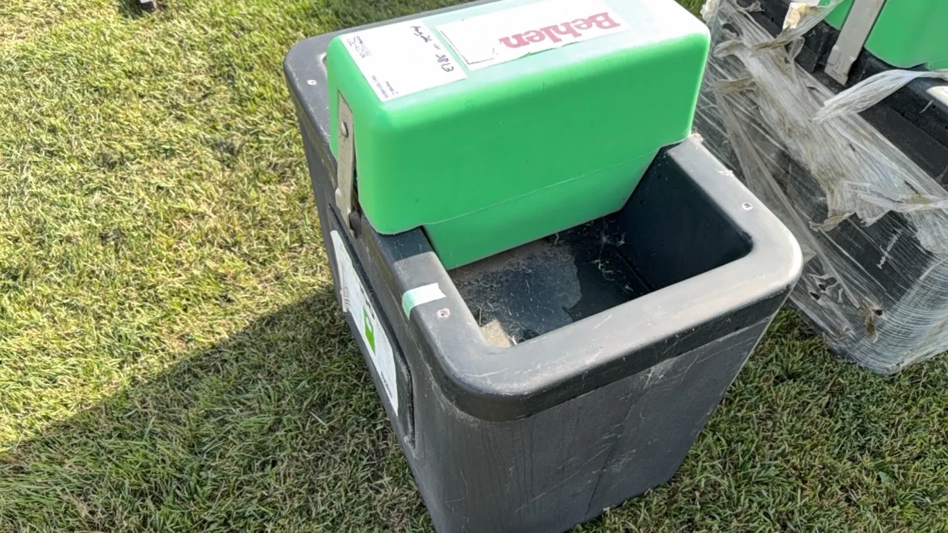 New Behlen AHW100 automatic heated waterer-Sales Tax