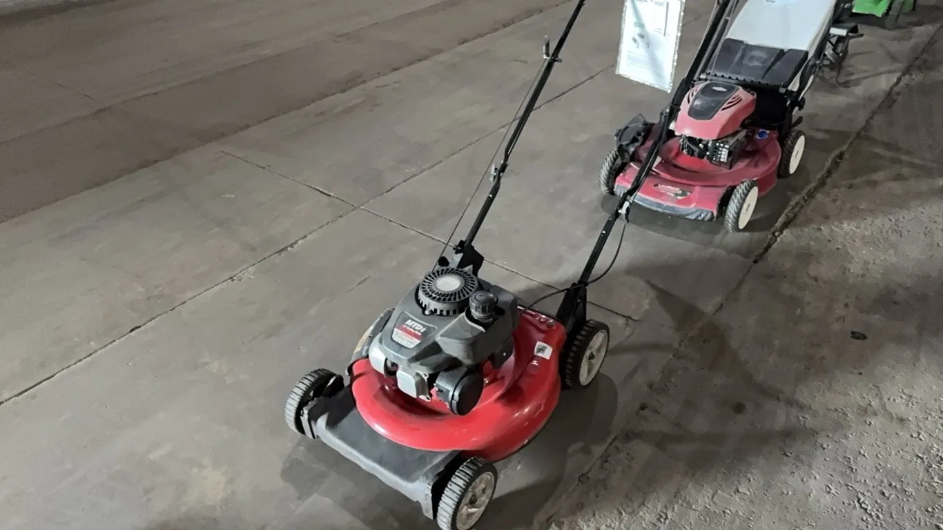 MTD 21" push mower w/ Powermore 140cc engine