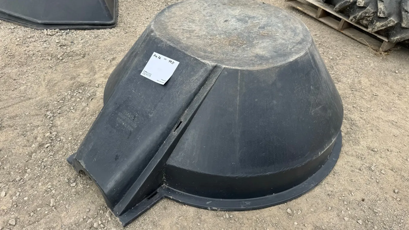 Poly auger hopper