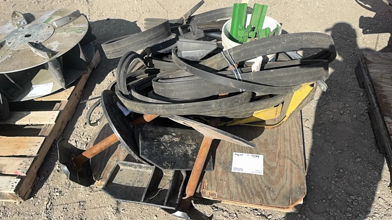 Assorted JD combine parts