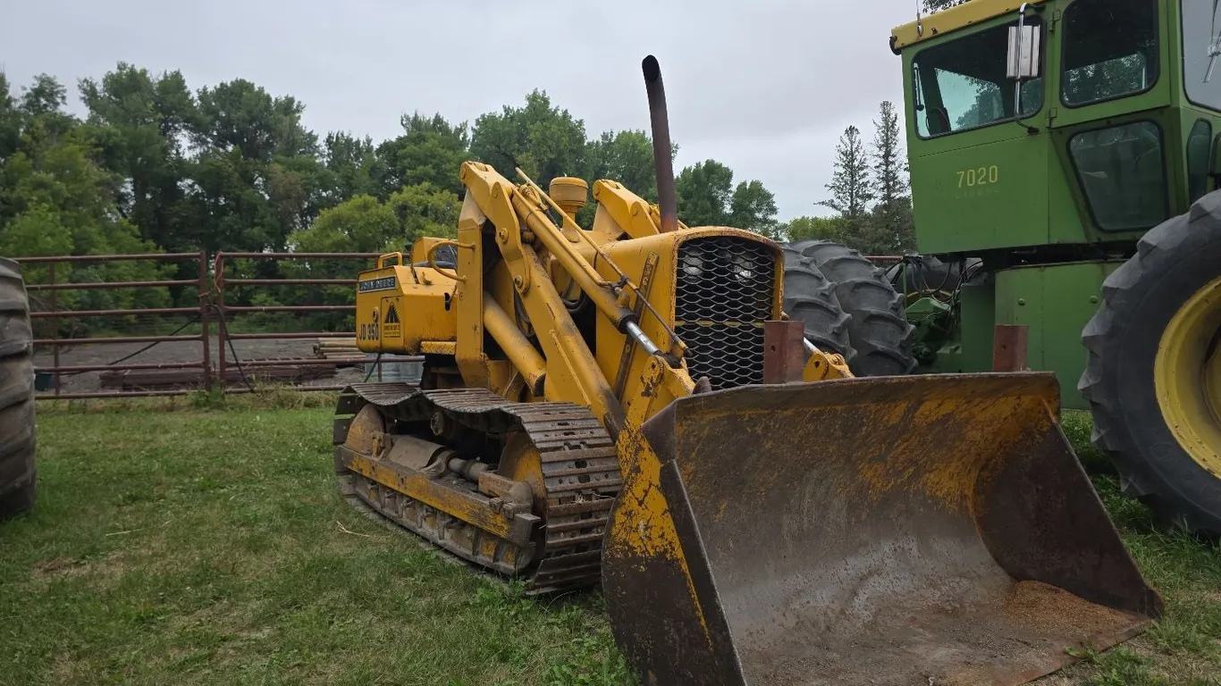 JOHN DEERE 350 CRAWLER LOADER