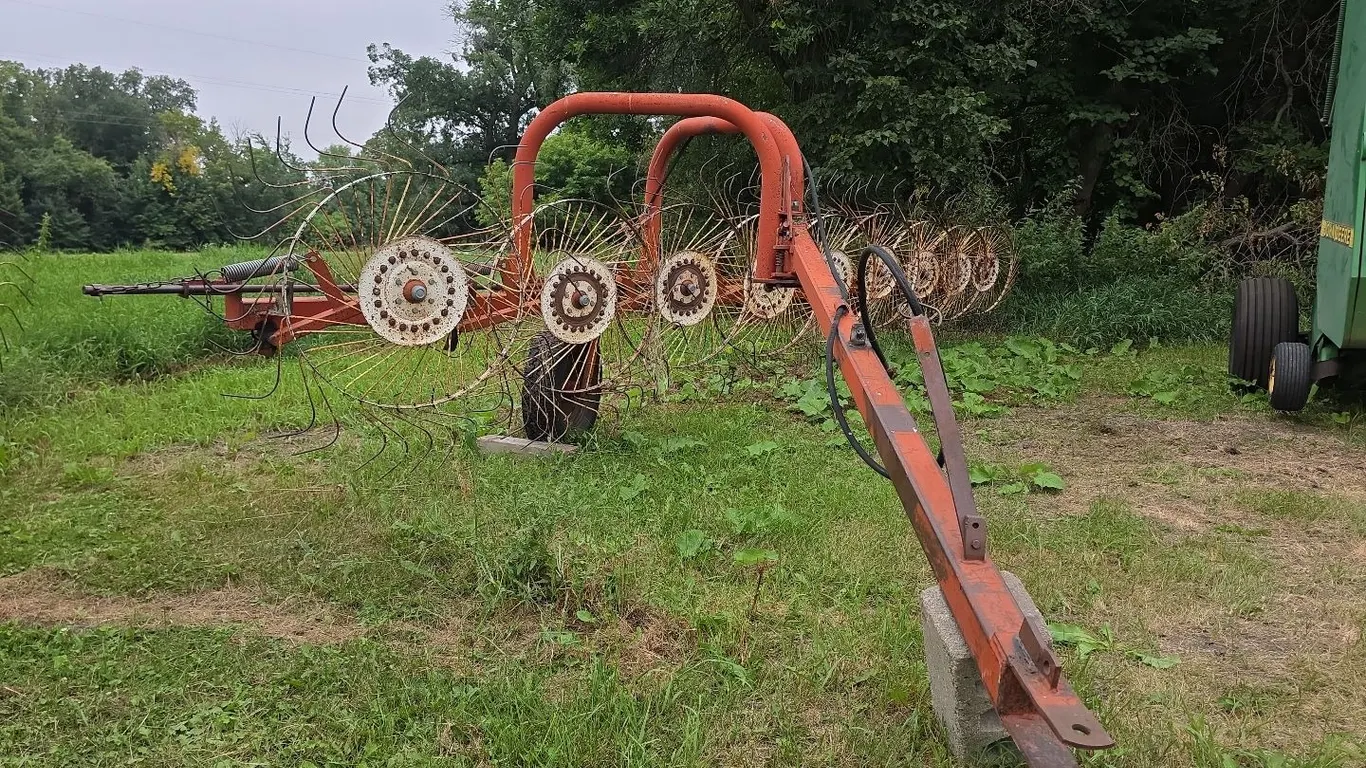 OTMA 9 Wheel finger hay rake