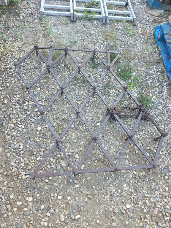 Spike harrow section