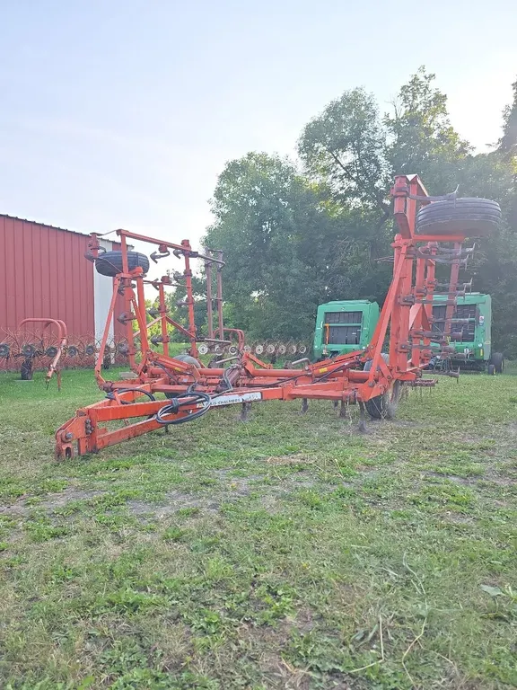 Allis-Chalmers 1300 cultivator