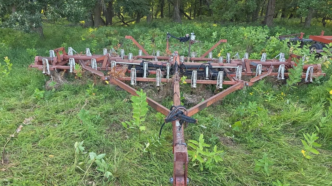 24' Wil-Rich cultivator