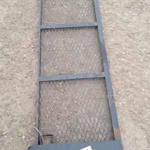 Air tailgate for a truck