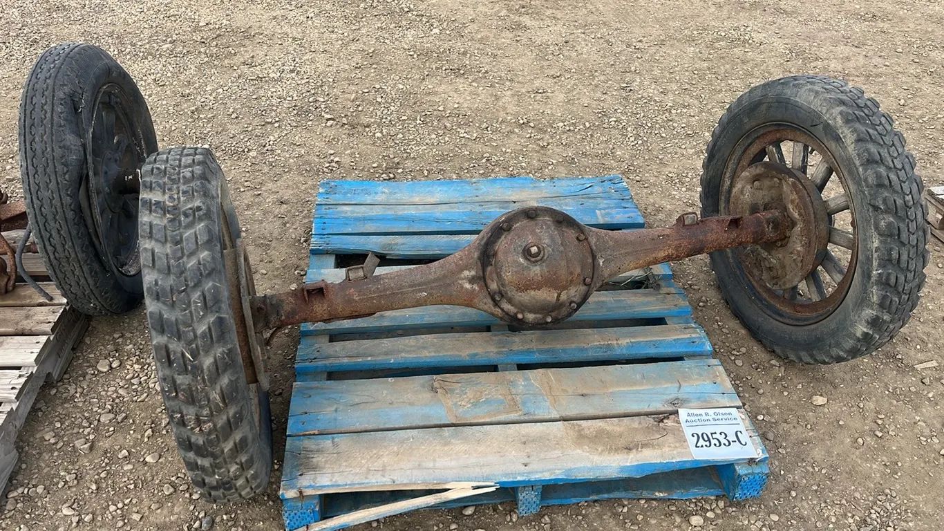 VINTAGE DODGE BROS REAR AXLE w/ WHEELS AND WHEEL CAPS FROM AROUND 1930