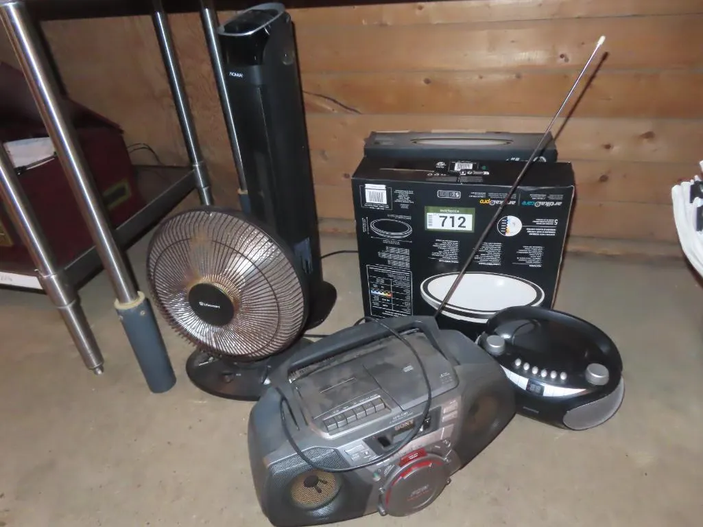Lot - Fan, Noma Fan, Portable CD Player, (2) Lights, Sony CD/Radio/Cassette Player *Located at Spruce Grove location.