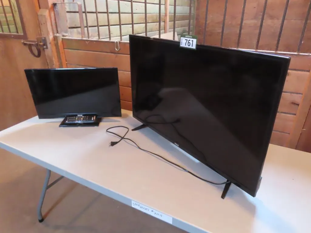 Lot - (1) RCA 24" TV, (1) RCA 40" TV *Located at Spruce Grove location.