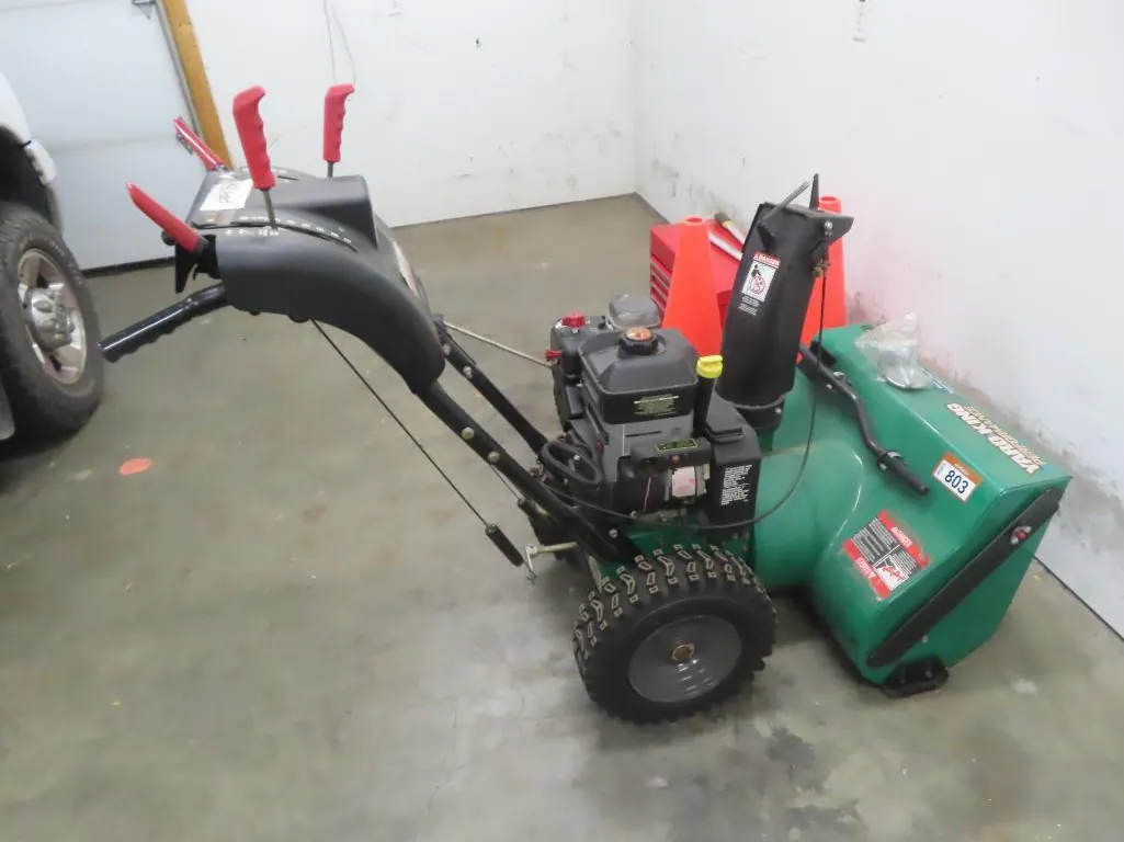 Yard King Performance 11.50/27 Snow Thrower S/N 2012608983, Electric Start, S/N 2012608983 *Located at 4831 93 Ave, Edm.