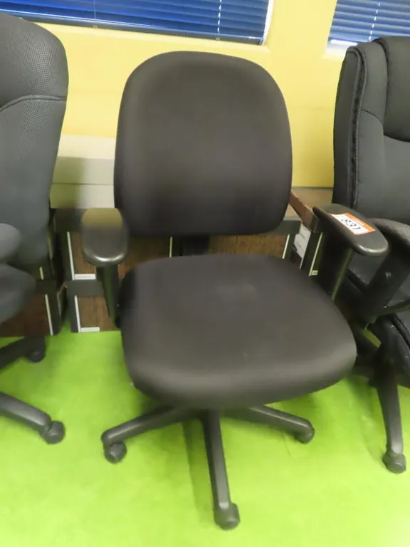 Office Arm Chair *Located at 4831 93 Ave, Edm.